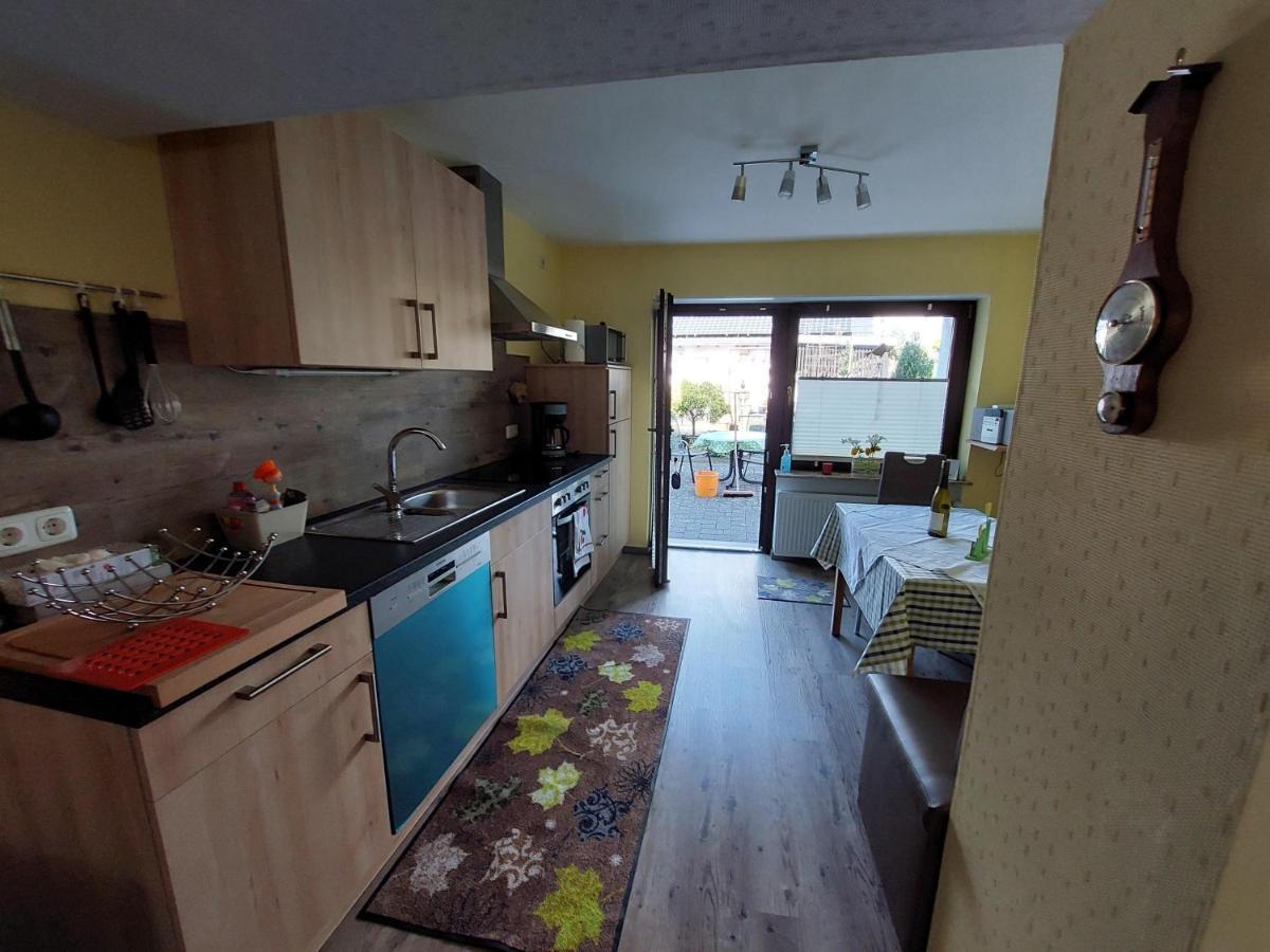 Ferienwohnung Zuckerberg Сарбург Екстериор снимка